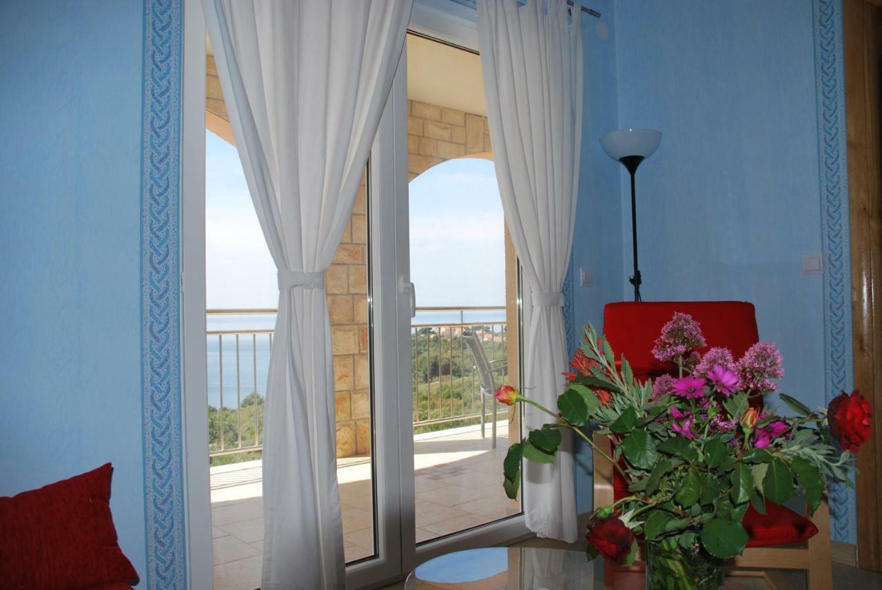 Villa Lunaris Maslinica Luaran gambar